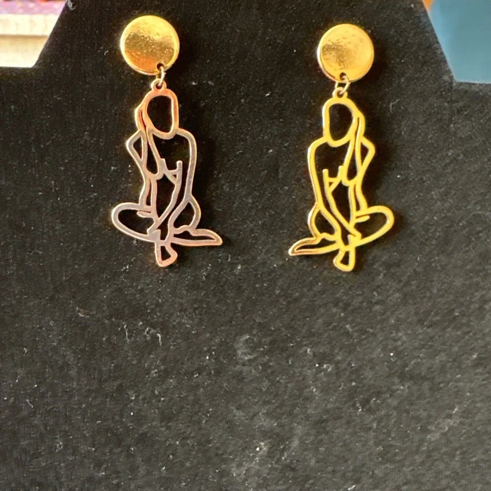 Abstract Female Silhouette Gold Tone Drop‎ Earrings and Enamel Pin Set